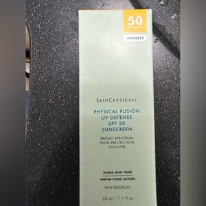 SkinCeuticals Physical Fusion UV Defense SPF 50 - Light Blue